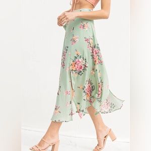 COPY - 🆕 Illa Illa Floral Print Skirt - Sage (B6)